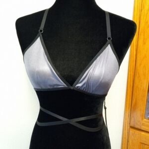 Dolls Kill Widow Strappy Tri Bra M